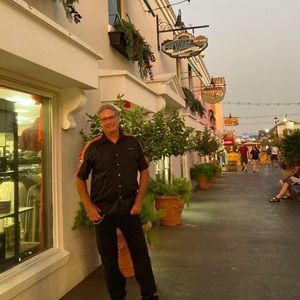 Meet your Posher, Bill